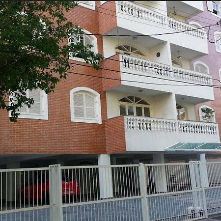 Apartamento Otima Localizacao غوارويا المظهر الخارجي الصورة