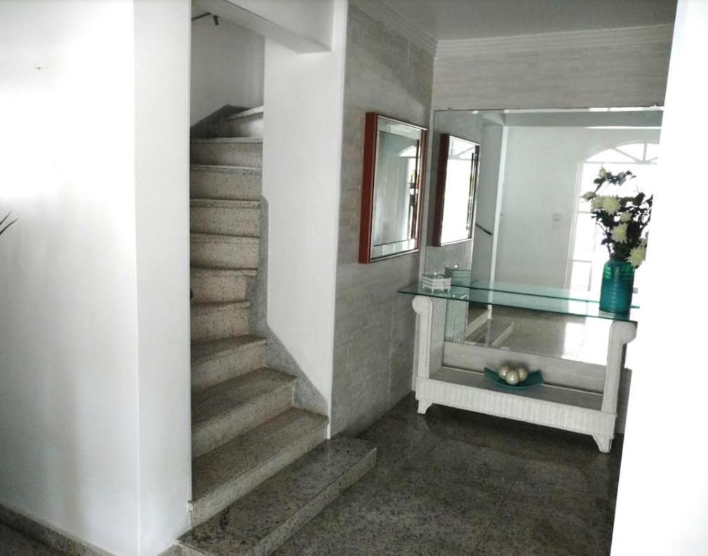 Apartamento Otima Localizacao غوارويا المظهر الخارجي الصورة